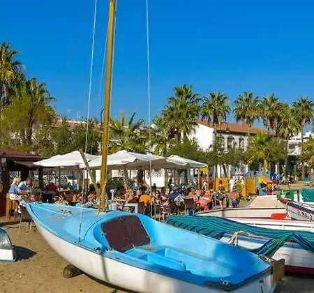 Ct 138 - La Cala Boulevard - I *